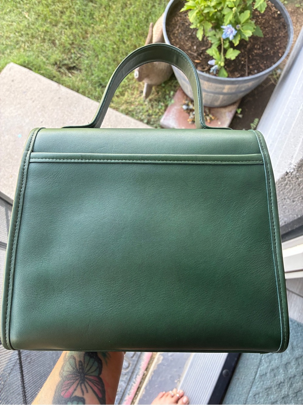 Vintage Coach Manor - Picture 6 of 13